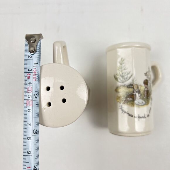 HOLLY HOBBIE Salt & Pepper Shakers Set VTG 70s Ceramic Collectible Handles - Picture 7 of 9